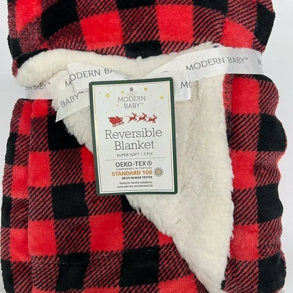 NWT MORDERN BABY REVERSIBLE‎ HOLIDAY BLANKET